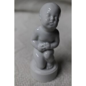 Bing & Grondahl Baby White 2208 Nude  Porcelain Figurine(Pre-Owned)